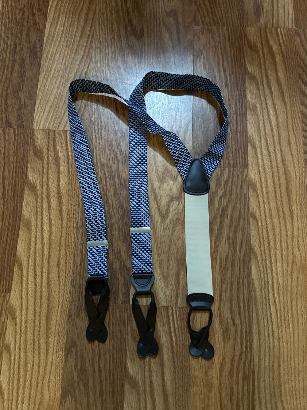 Vineyard Vines Men's Navy Patterned Suspenders